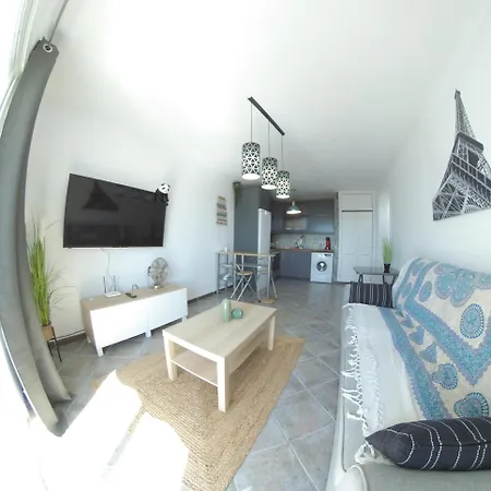 180 Seaview 1 Bedroom Flat With Swimming Pool Appartement *