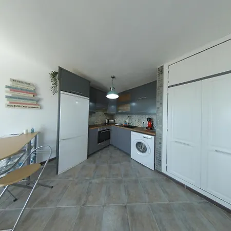 شقة 180 Seaview 1 Bedroom Flat With Swimming Pool
