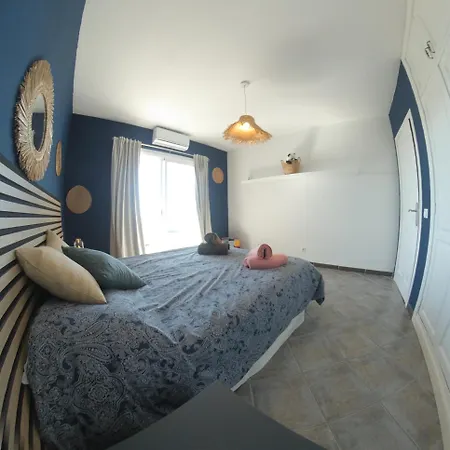 180 Seaview 1 Bedroom Flat With Swimming Pool Апартаменты *