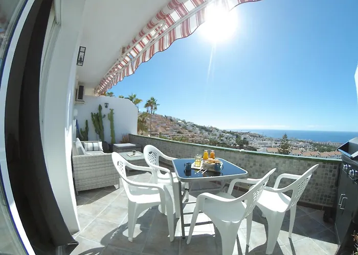 180 Seaview 1 Bedroom Flat With Swimming Pool Lägenhet *