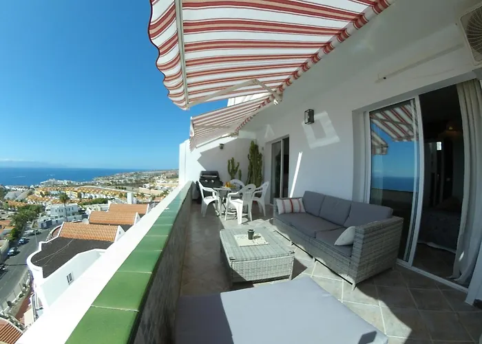 180 Seaview 1 Bedroom Flat With Swimming Pool *