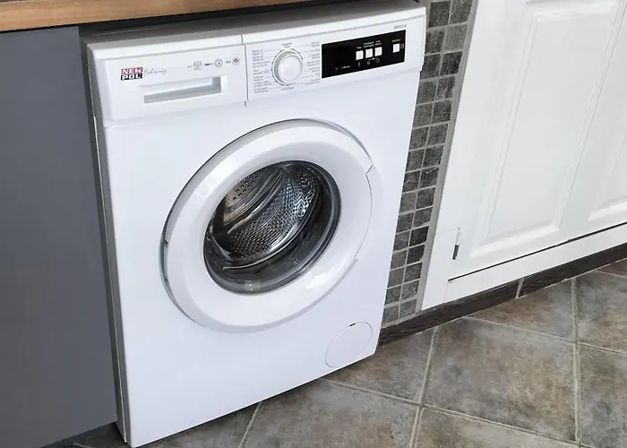 180 Seaview 1 Bedroom Flat With Swimming Pool Lägenhet