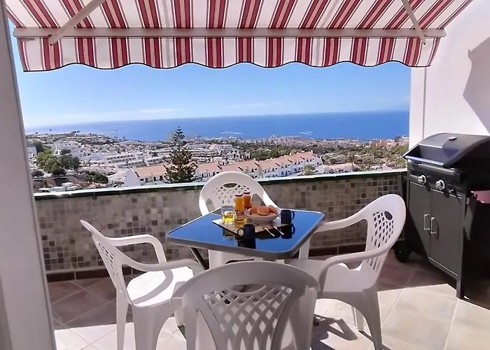 180 Seaview 1 Bedroom Flat With Swimming Pool * Costa Adeje (Tenerife)